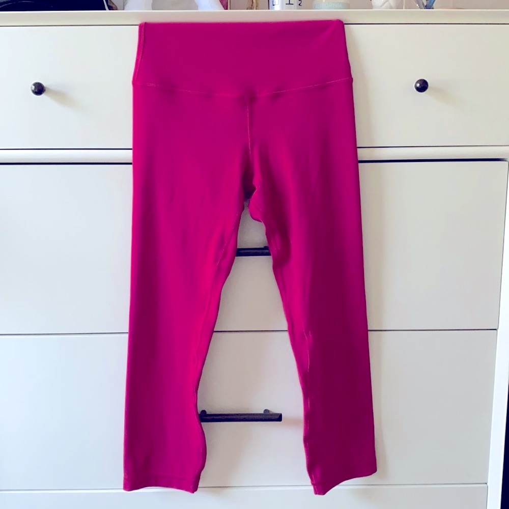 Perfect condition lululemon align capris